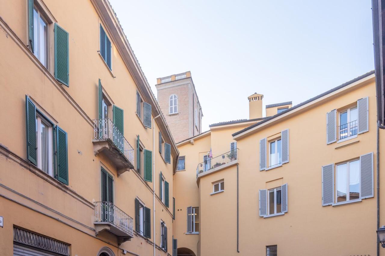 Nel Ghetto, Bologna By Short Holidays Luaran gambar