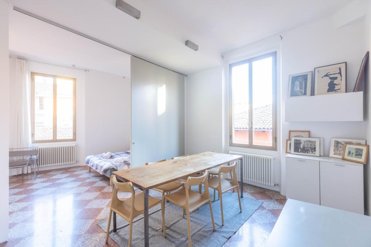 Nel Ghetto, Bologna By Short Holidays Luaran gambar