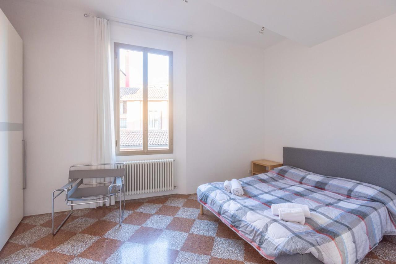 Nel Ghetto, Bologna By Short Holidays Luaran gambar
